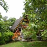A bai, a traditional men's meeting house. 