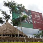 Arriving at Tari in the Highlands.