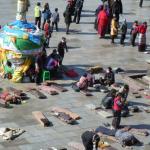 Matts outside Jokhang Temple for praying.