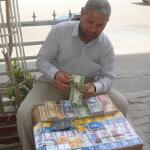 Money changer on the street in Erbil.